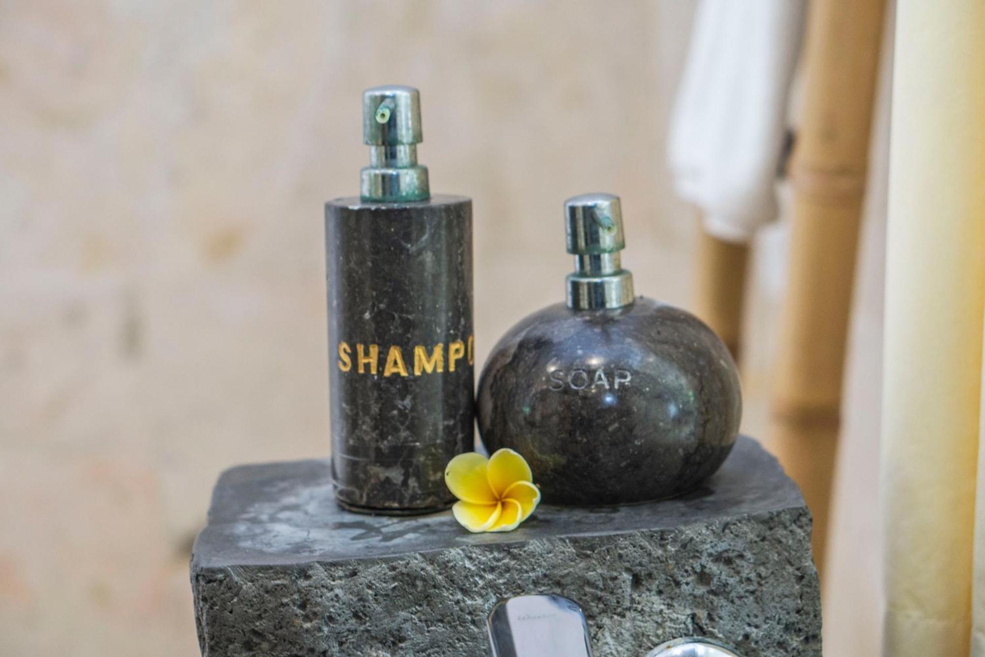 Gita Maha Ubud Hotel By Mahaputra-Chse Certified Экстерьер фото