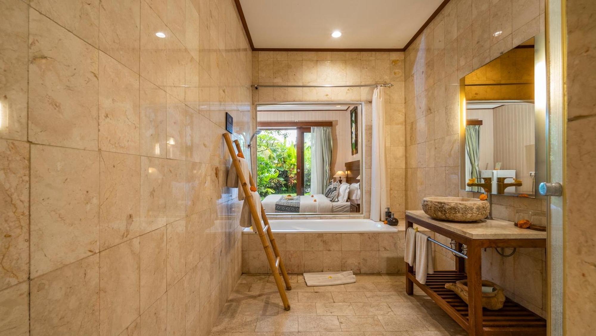Gita Maha Ubud Hotel By Mahaputra-Chse Certified Экстерьер фото